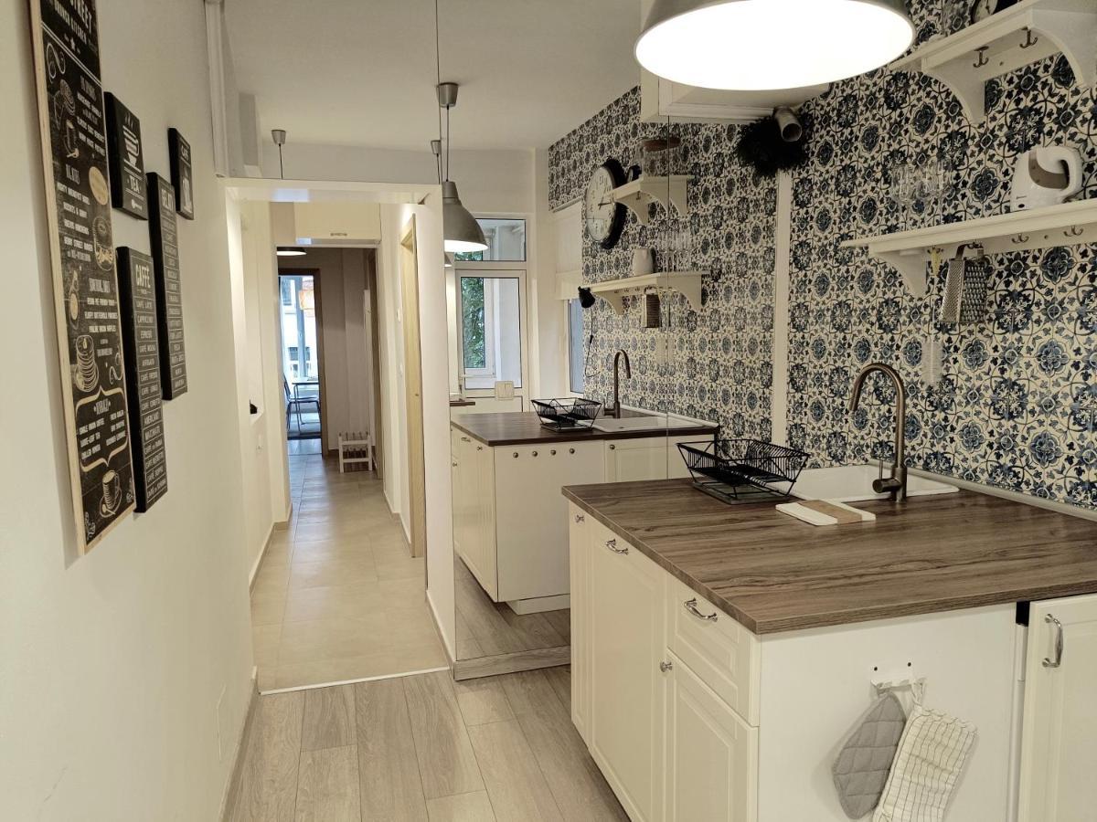 Newly Refurbished Apartment In The City Center София Экстерьер фото