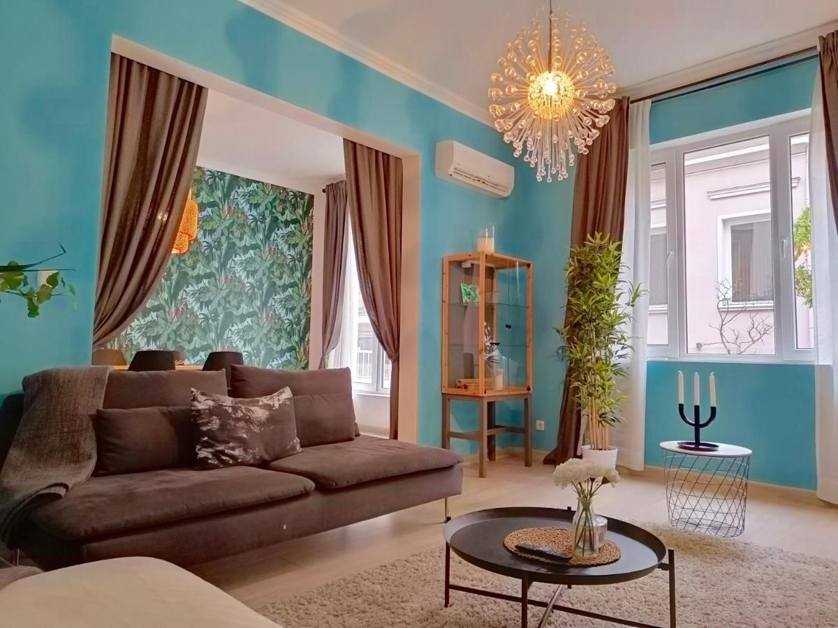 Newly Refurbished Apartment In The City Center София Экстерьер фото